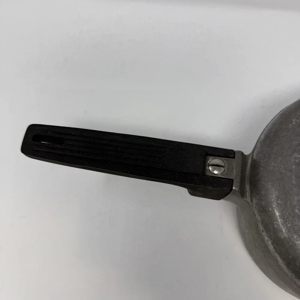 VTG Wagner Ware Sidney O Magnalite Sauce Pan 1 1/2 Qt With Lid 4681 1/2 P